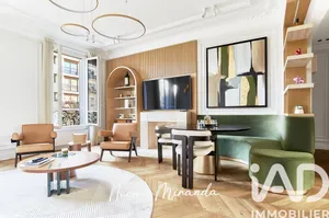 Apartment in Paris (75016)