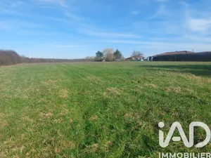 Land in Étain (55400)
