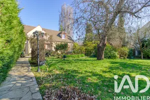 House in Saint-Prix (95390)