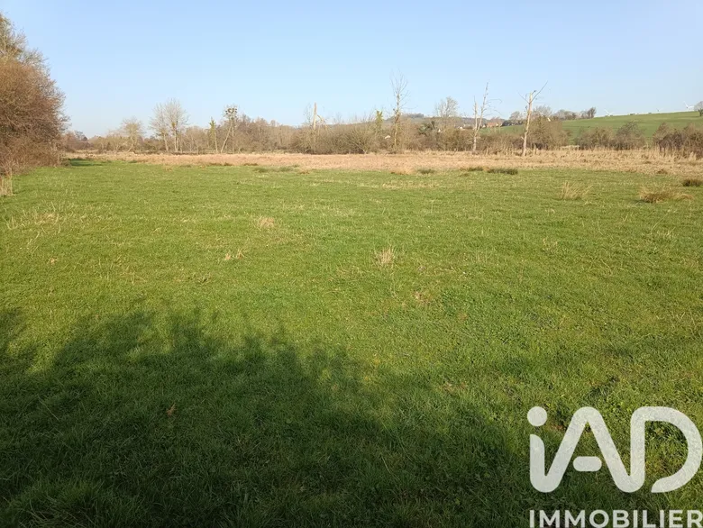 Terrain à bâtir à Fréauville (76660) · 34 000 €