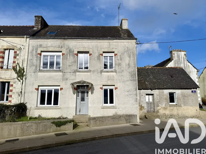 Maison 5 pièces 115 m² · à Évellys · 115 m² · 69 500 €