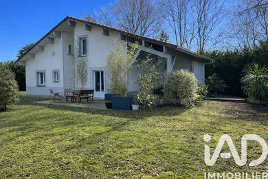 House in Sainte-Eulalie-en-Born (40200)