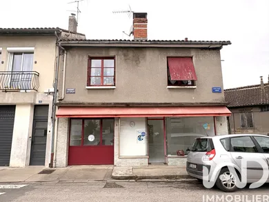 Immeuble à Saint-Céré (46400)