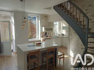 Village house in Saint-Clément-de-la-Place (49370)