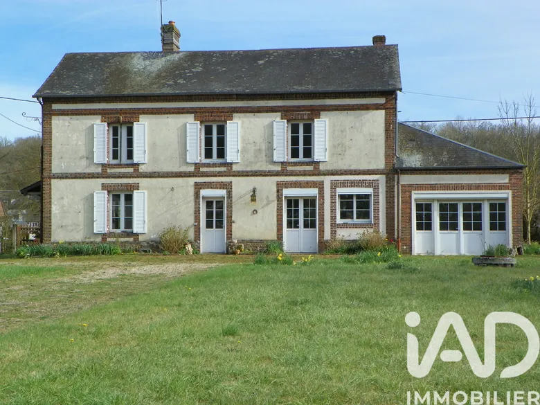 Maison 6 pièces 160 m² · à Conches-en-Ouche · 160 m² · 198 000 €
