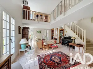 Maison à Saint-Rémy-lès-Chevreuse (78470)