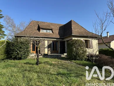 Maison traditionnelle à Lacapelle-Marival (46120)