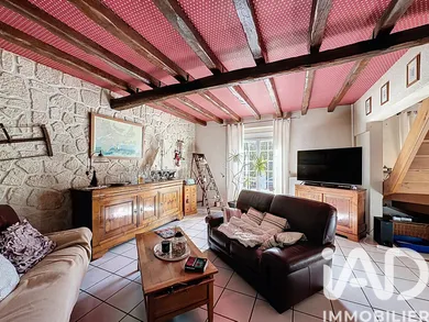 Maison de village à Montigny-Lencoup (77520)