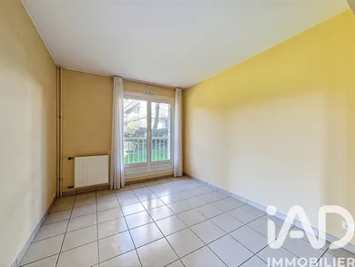 Appartement à Magny-les-Hameaux (78114)