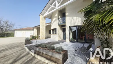 Architectural house in Prayssac (46220)