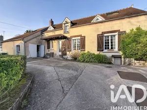 Maison de village à Montigny-Lencoup (77520)