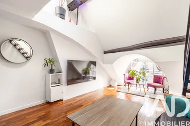 Apartment in Paris (75002)