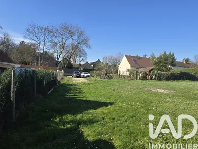 Building plot in Saint-Lubin-de-la-Haye (28410)