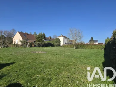 Building plot in Saint-Lubin-de-la-Haye (28410)