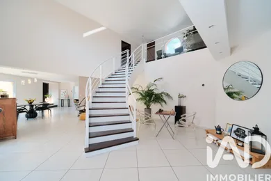 Architectural house in Les Côtes-d'Arey (38138)