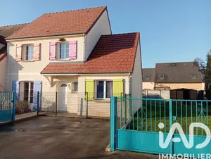 Detached house in Rochy-Condé (60510)