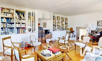 Maison à Versailles (78000)