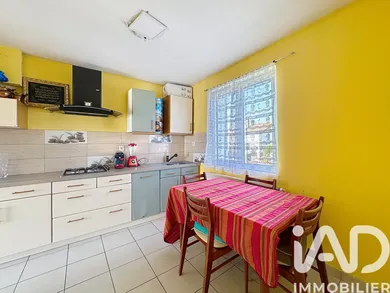 House in Thouars (79100)