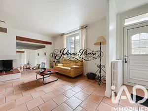 House in Mézières-sur-Seine (78970)