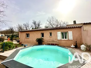 Maison traditionnelle à Solliès-Toucas (83210)