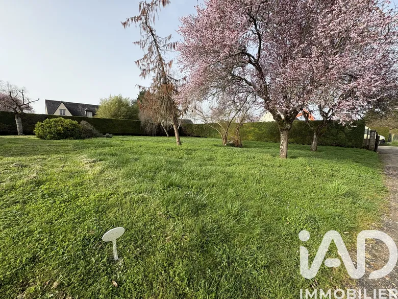 Terrain 685 m² · à Turquant · 59 000 €