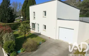 Traditional house in Saint-Avé (56890)