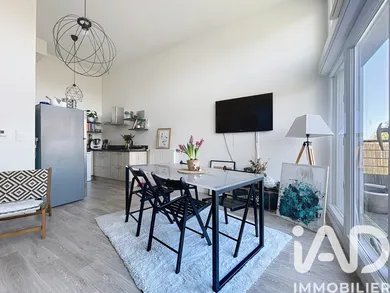 Apartment in Vannes (56000)