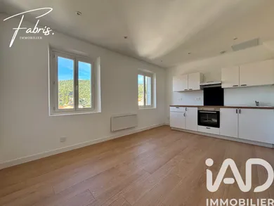 Apartment in Roquevaire (13360)