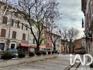 Building in La Valette-du-Var (83160)