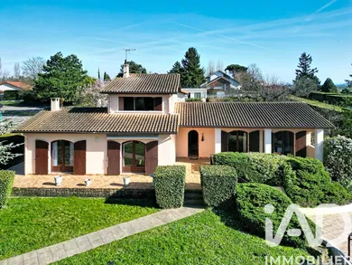 Traditional house in Genas (69740)