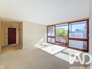 Apartment in Meudon (92360)