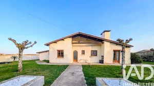 Maison traditionnelle à Pujols-sur-Ciron (33210)