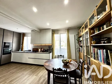 Duplex in Maisons-Alfort (94700)