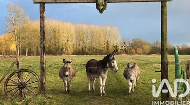 Domain in Pacy-sur-Eure (27120)