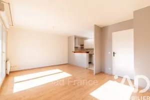 Apartment in Mantes-la-Jolie (78200)