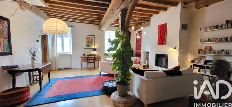 Maison 11 pièces 346 m² · à Saint-Martin-sous-Montaigu · 346 m² · 550 000 €