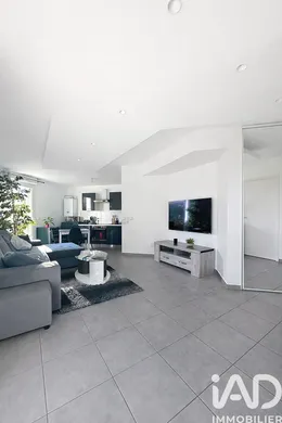 Apartment in Lentilly (69210)