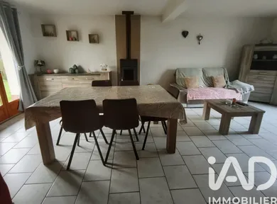 Maison traditionnelle à Petit-Caux (76370)