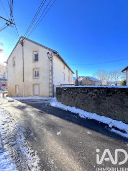 Building in Xertigny (88220)