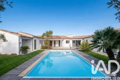 House in Sainte-Marie-de-Ré (17740)