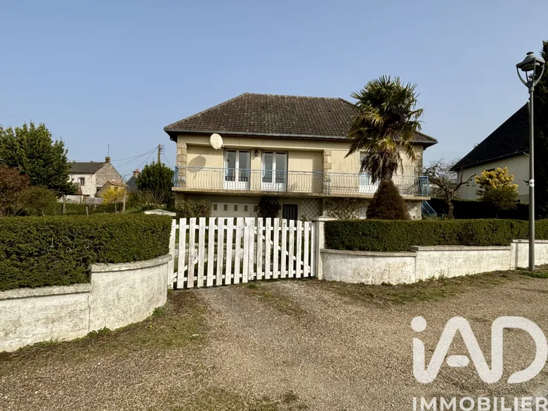 Maison 4 pièces 116 m² · à Sainte-Suzanne-Et-Chammes · 116 m² · 118 800 €