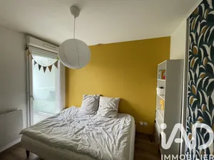 Apartment in Bordeaux (33800)