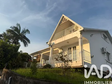 Maison à Saint-Pierre (97410)