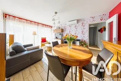 Apartment in Rognac (13340)