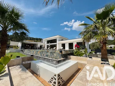 House in Bandol (83150)