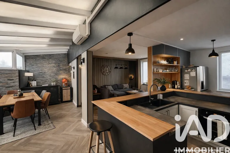Maison 6 pièces 168 m² · à Conty · 168 m² · 225 000 €