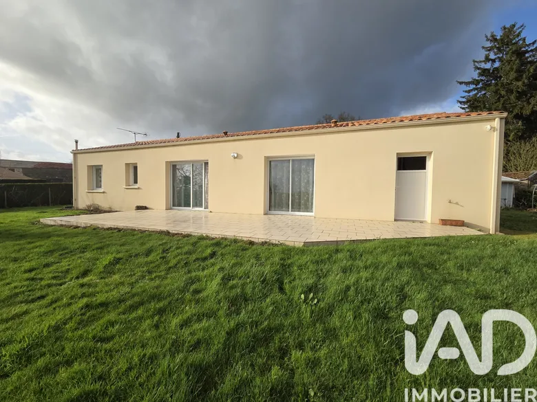 Maison 4 pièces 83 m² · à Saint-Mesmin · 83 m² · 176 000 €