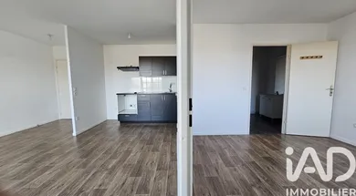 Apartment in Verneuil-sur-Seine (78480)