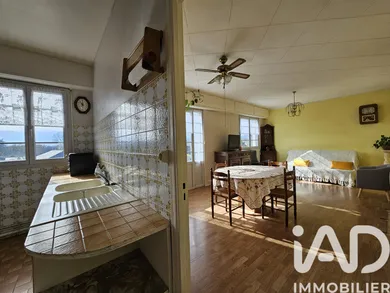 Apartment in Oloron-Sainte-Marie (64400)