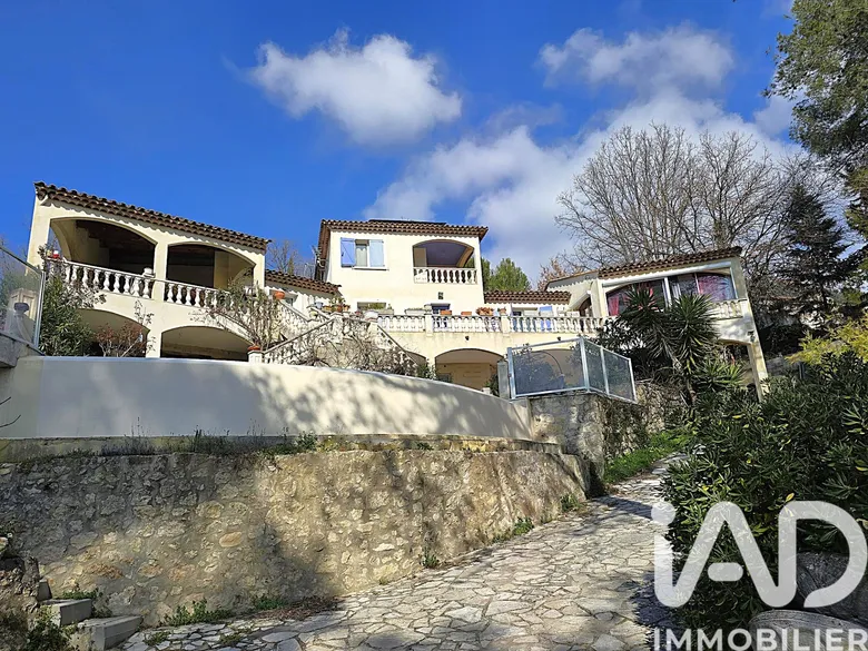 Maison 7 pièces 225 m² · à Le Tignet · 225 m² · 875 000 €